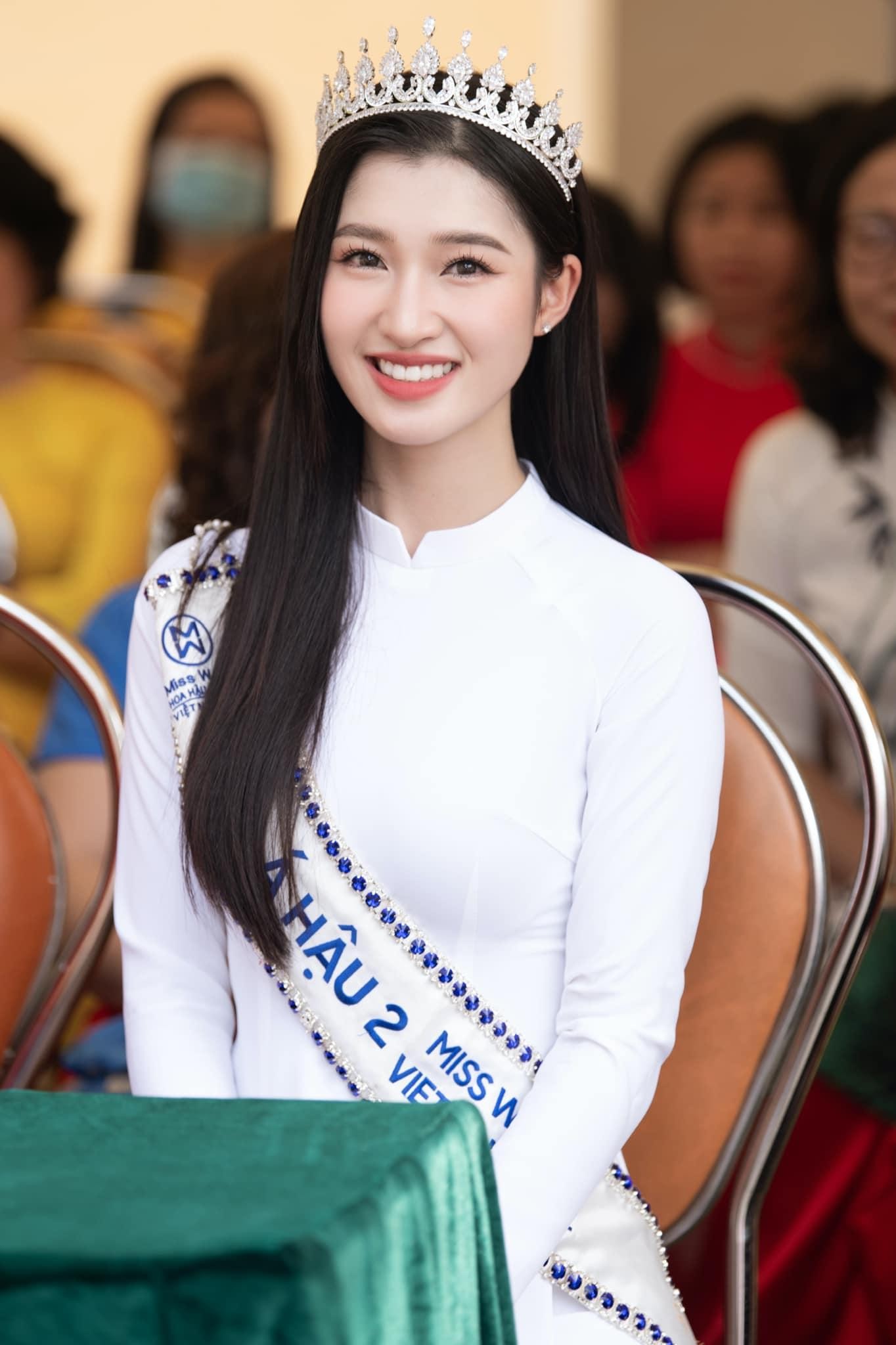 150e6e958293cca14233.jpg
