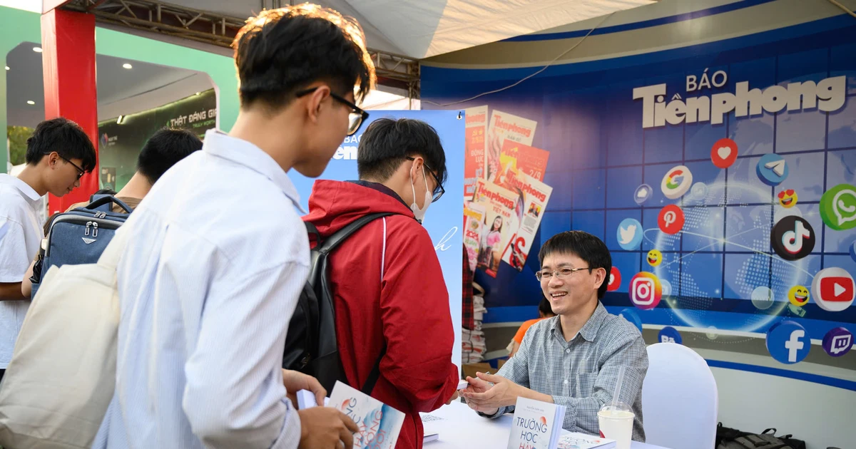 Hạnh phúc của tác giả sách best-seller: Cuốn sách được nhiều thế hệ hào hứng đón nhận