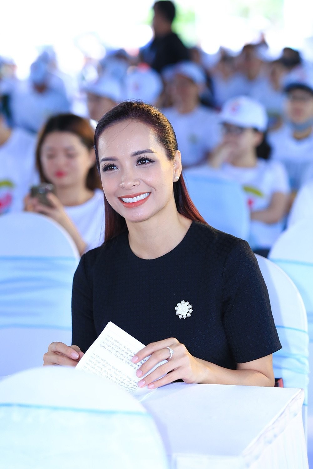 166b986ea9c92b106ac0.jpg