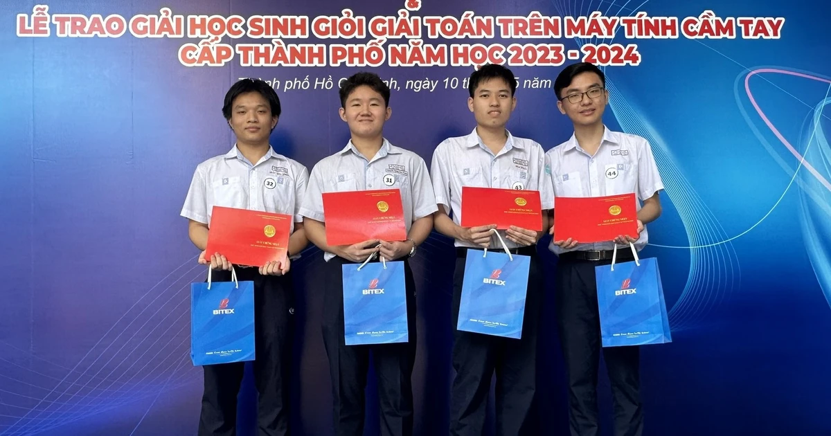Trường ở Sài Gòn "quá đỉnh": 5 thủ khoa - á khoa tốt nghiệp THPT 2024 về một nhà
