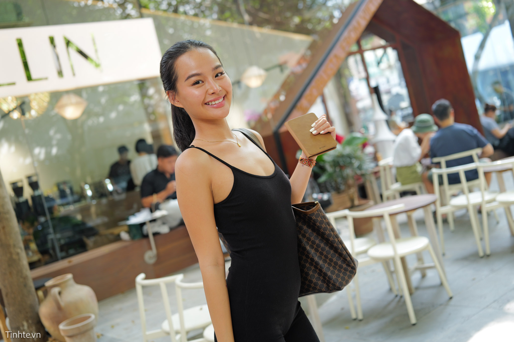 18caf471c52382777d32.jpg