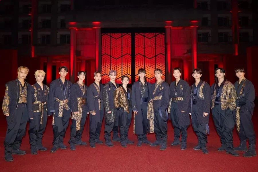SEVENTEEN phá đảo kỷ lục liên tục khiến hội Carat mừng rơn không thở nổi