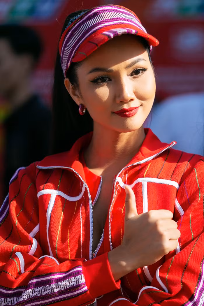 1944e08f72b8da127a80.jpg