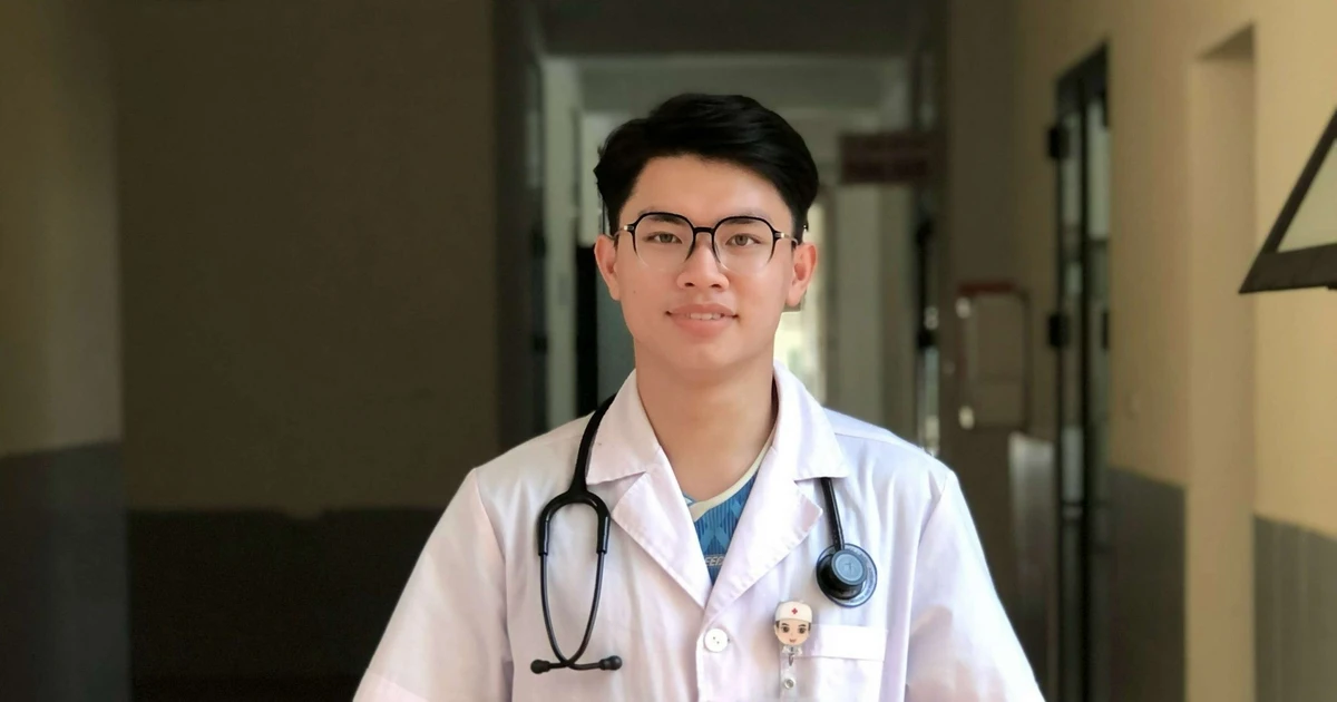 Anh bác sĩ tương lai level up từ "Học sinh 3 tốt" lên "Sinh viên 5 tốt" Trung ương: Bí kíp đi chậm mà chắc