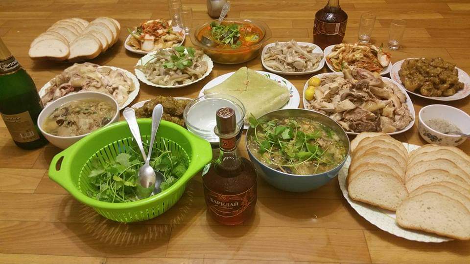 Giờ chúng ta bàn vấn đề gì đây