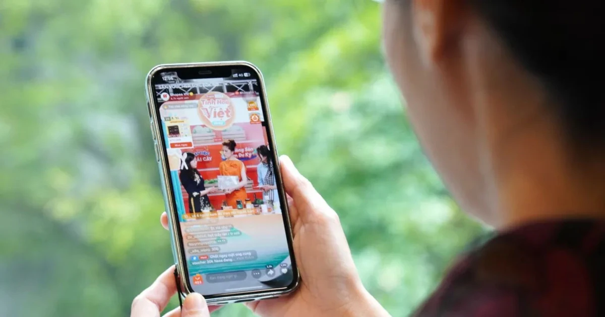 Livestream bán hàng: Từ trend thử nghiệm đến con đường sự nghiệp "xịn sò" của giới trẻ ✨
