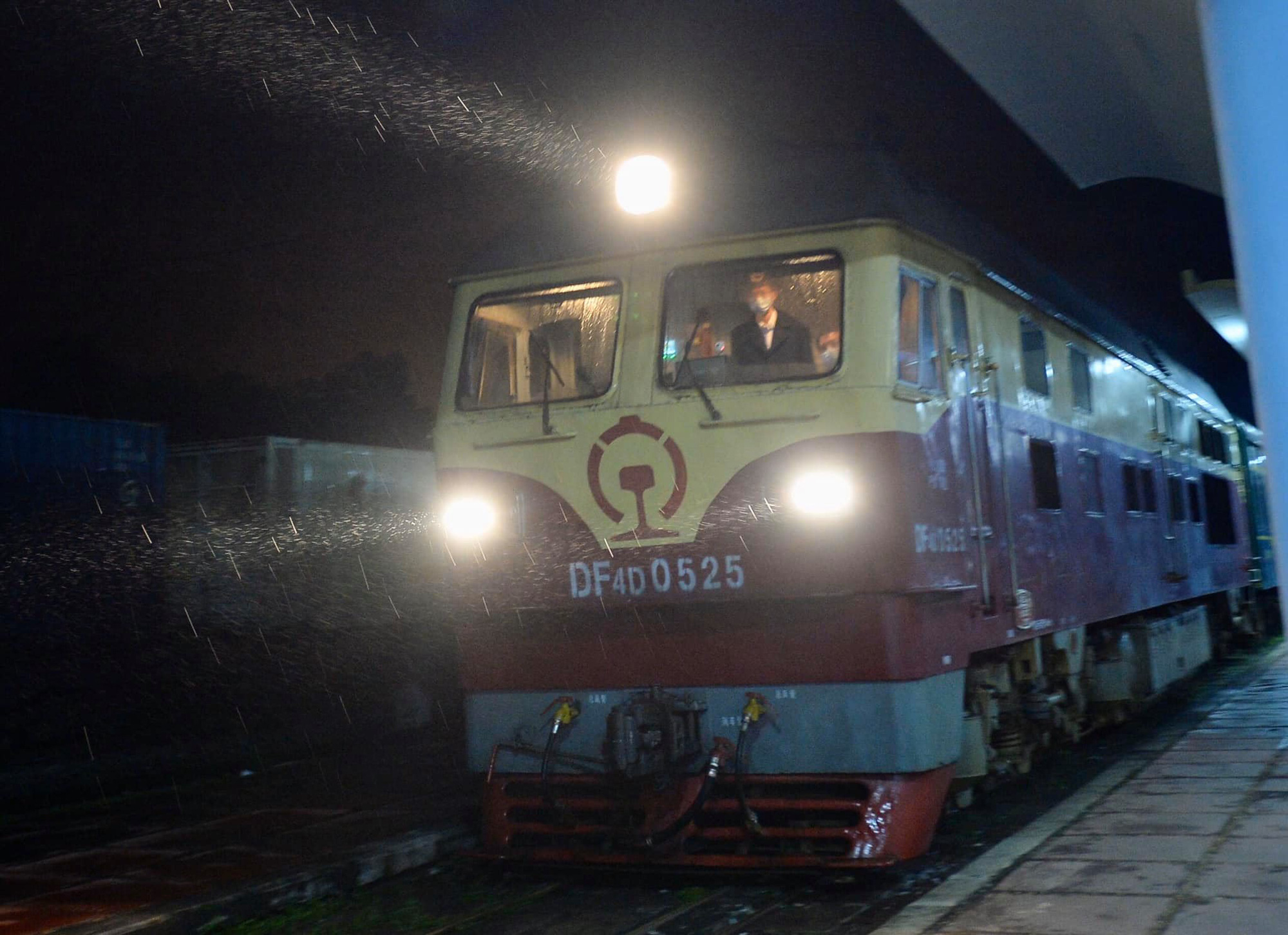 19d15ef3d3e40fb55474.jpg