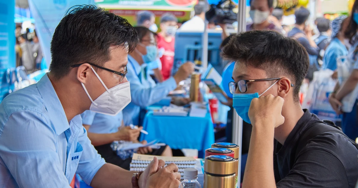 ĐH Sài Gòn mở 4 đợt thi đánh giá năng lực trên máy tính năm 2025, gen Z chuẩn bị sẵn sàng chưa nào!