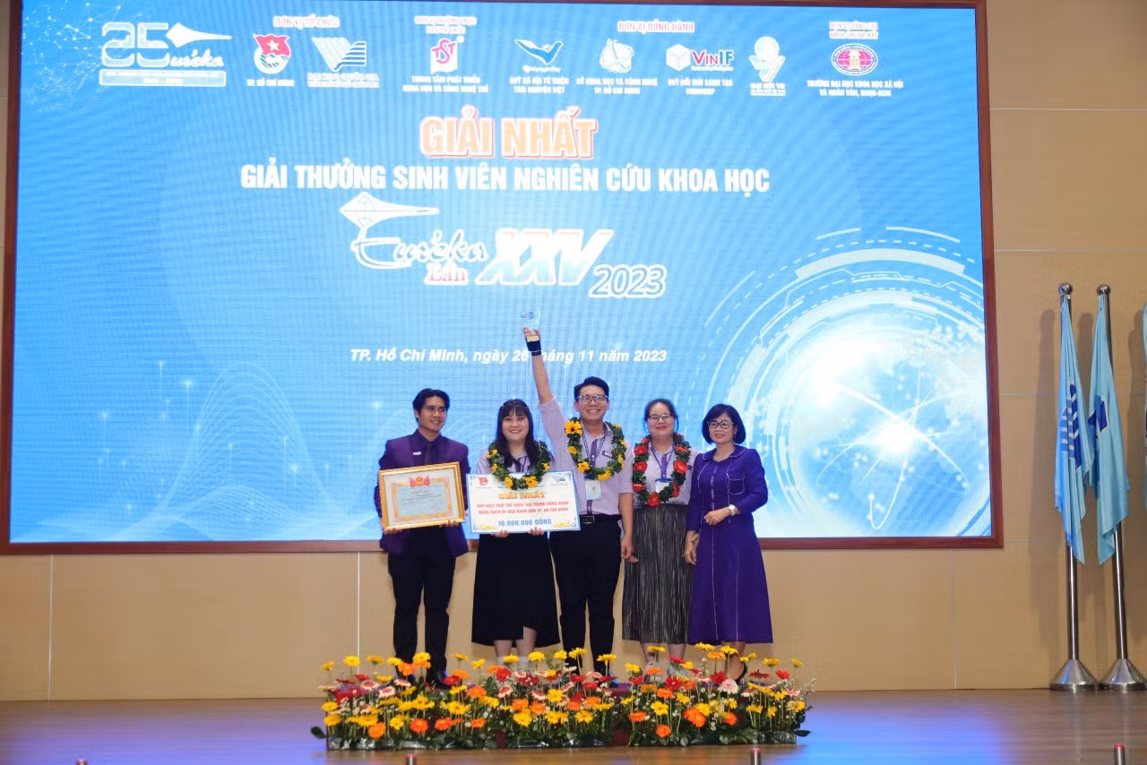 1c989ada8a80d8140d04.jpg