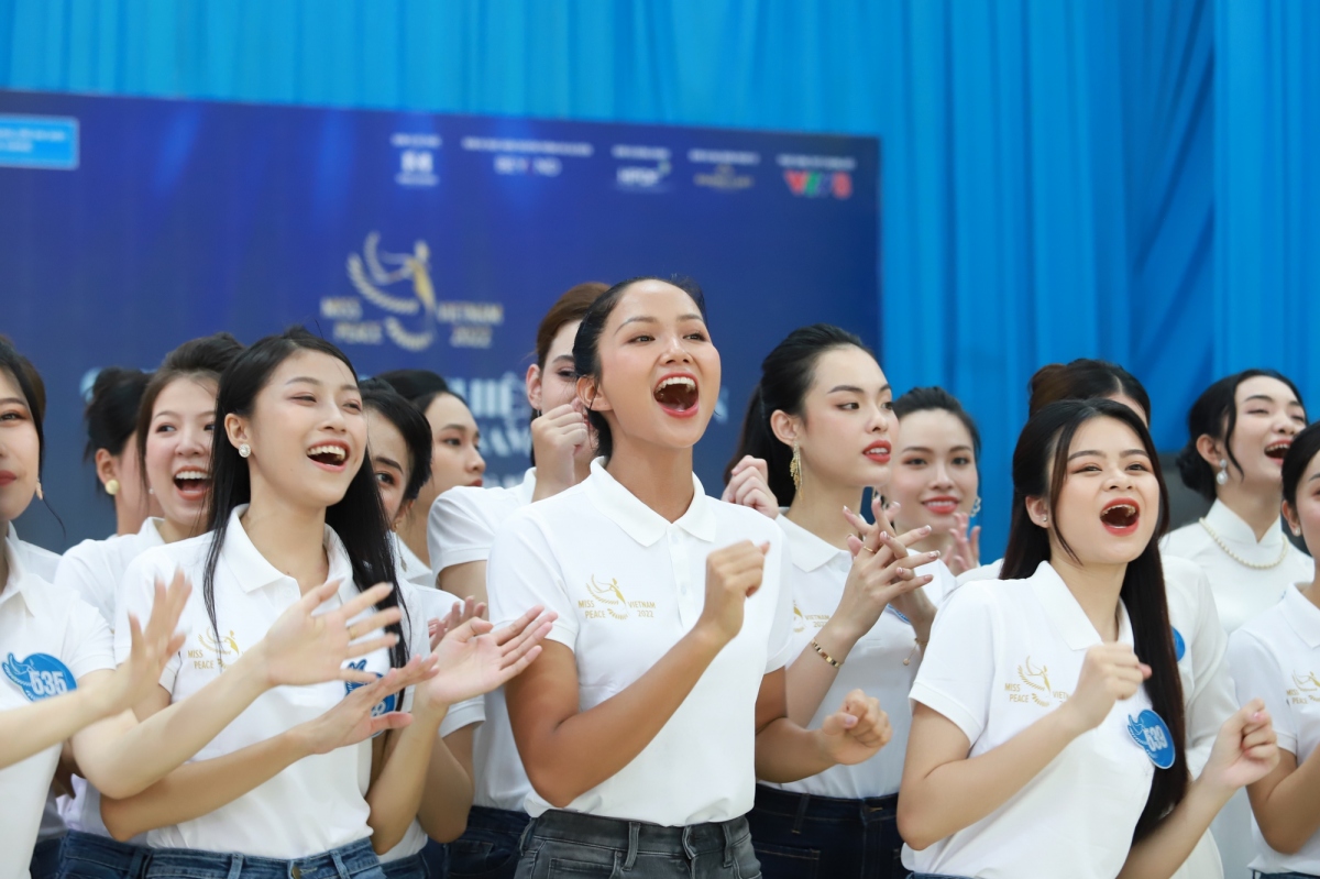 1ce088845711aac6cc3b.jpg