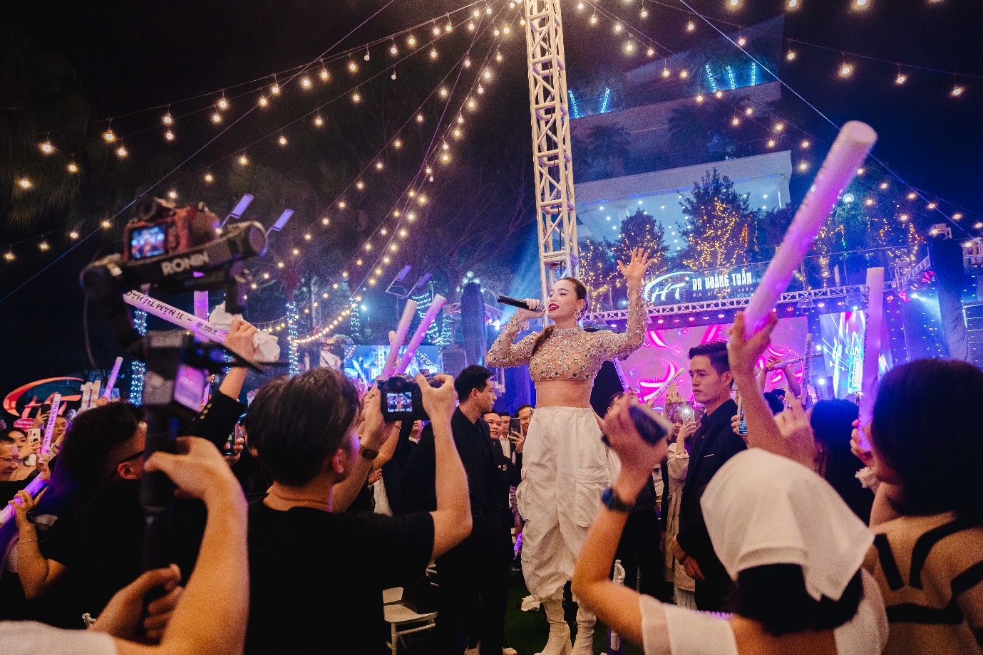 1d4ff906faea10903ec9.jpg