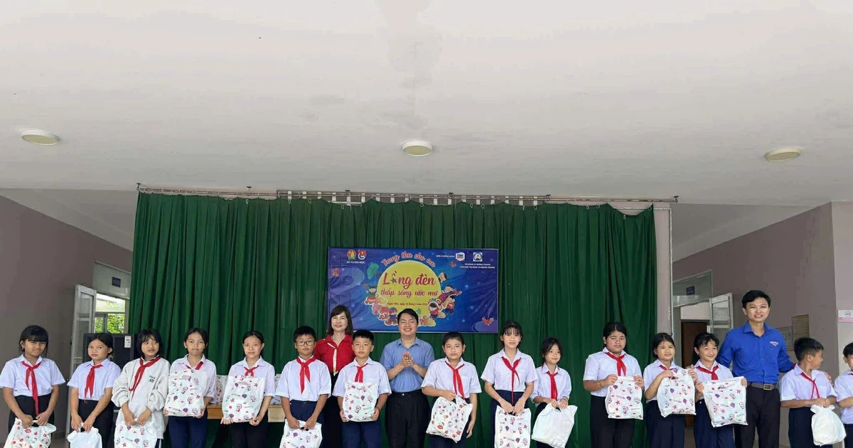 Mang niềm vui Trung Thu đến với các bé vùng xa - Ấm lòng quá trời! ✨
