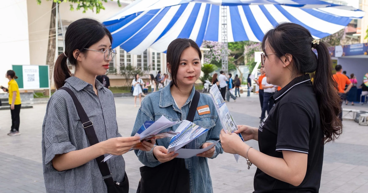 Gen Z đi làm lương thấp không phải để sống mà để học hỏi, luyện skill lên level