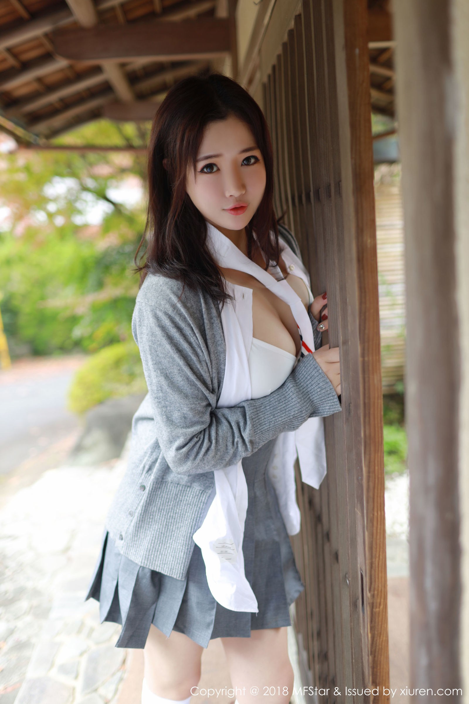 1edbe2985260f929a817.jpg