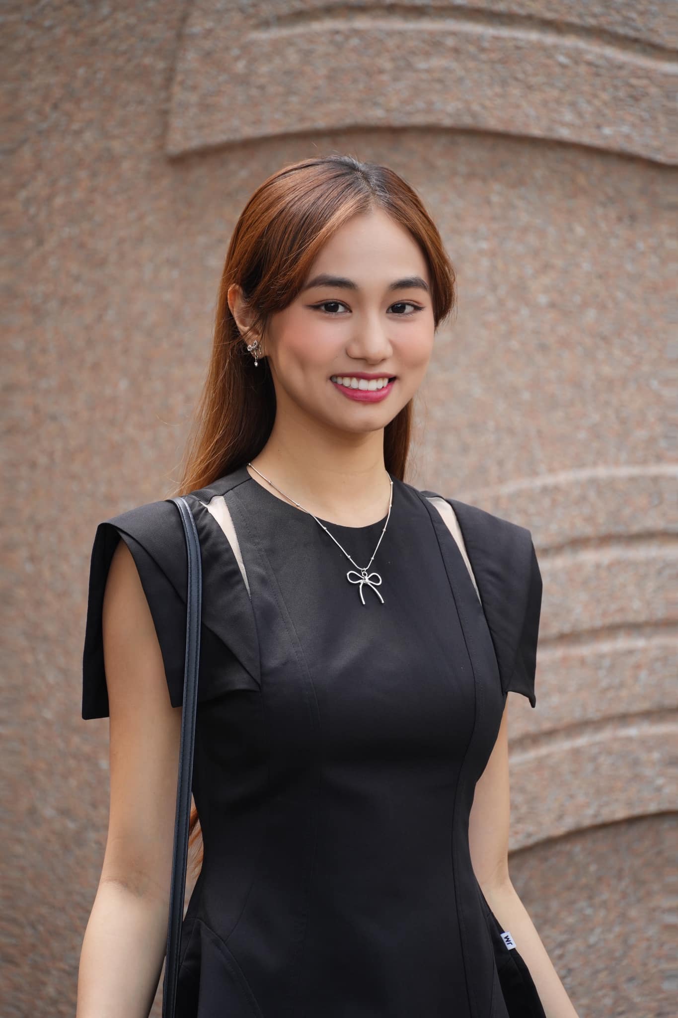 1f5460dd65e71bf38c38.jpg