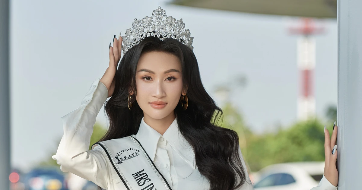Nữ CEO học chuyên Anh Trần Huyền Trang "slay" như nữ tổng tài, sẵn sàng "đi chinh chiến" Hoa hậu quốc tế rồi nè!
