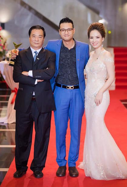 203d7408d9795cda19ff.jpg
