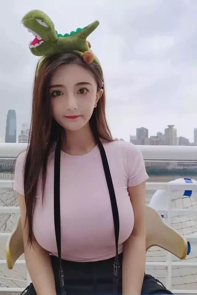 2051260092fbb6d8f3d6.jpg
