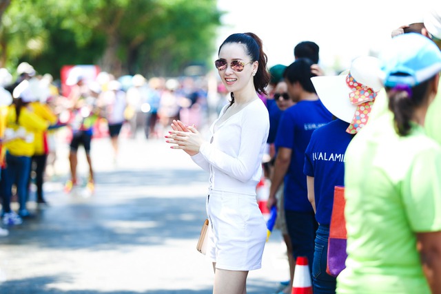20de90ef0a608a5013bf.jpg