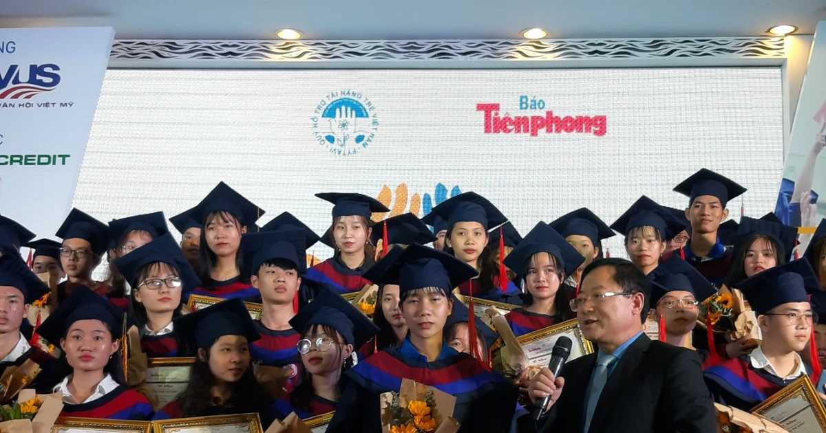 Học bổng "Nâng bước thủ khoa 2020": Tiếp lửa động lực cho 85 tân sinh viên xịn xò
