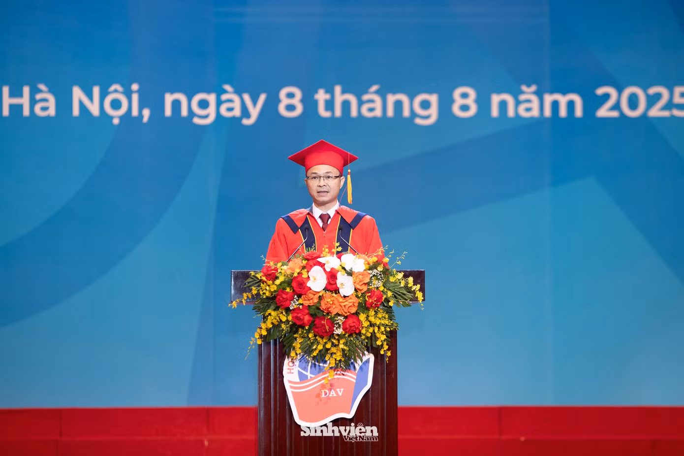 2183fb3d232abe30265c.jpg