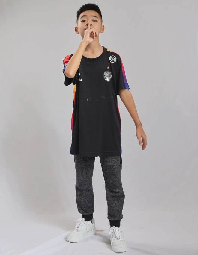 21fcc323d6c11df2489f.jpg