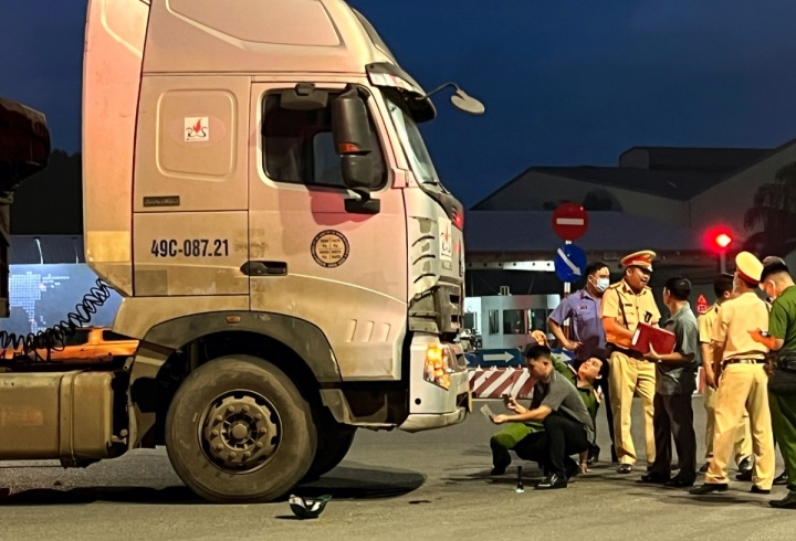 2206dacb5b6411c04d64.jpg