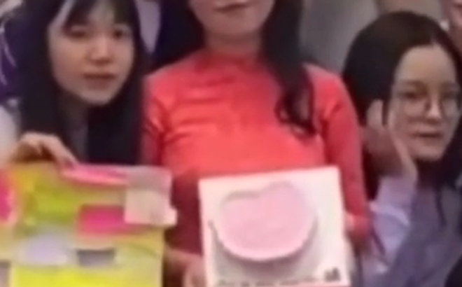 232c2ea83648927d5709.png