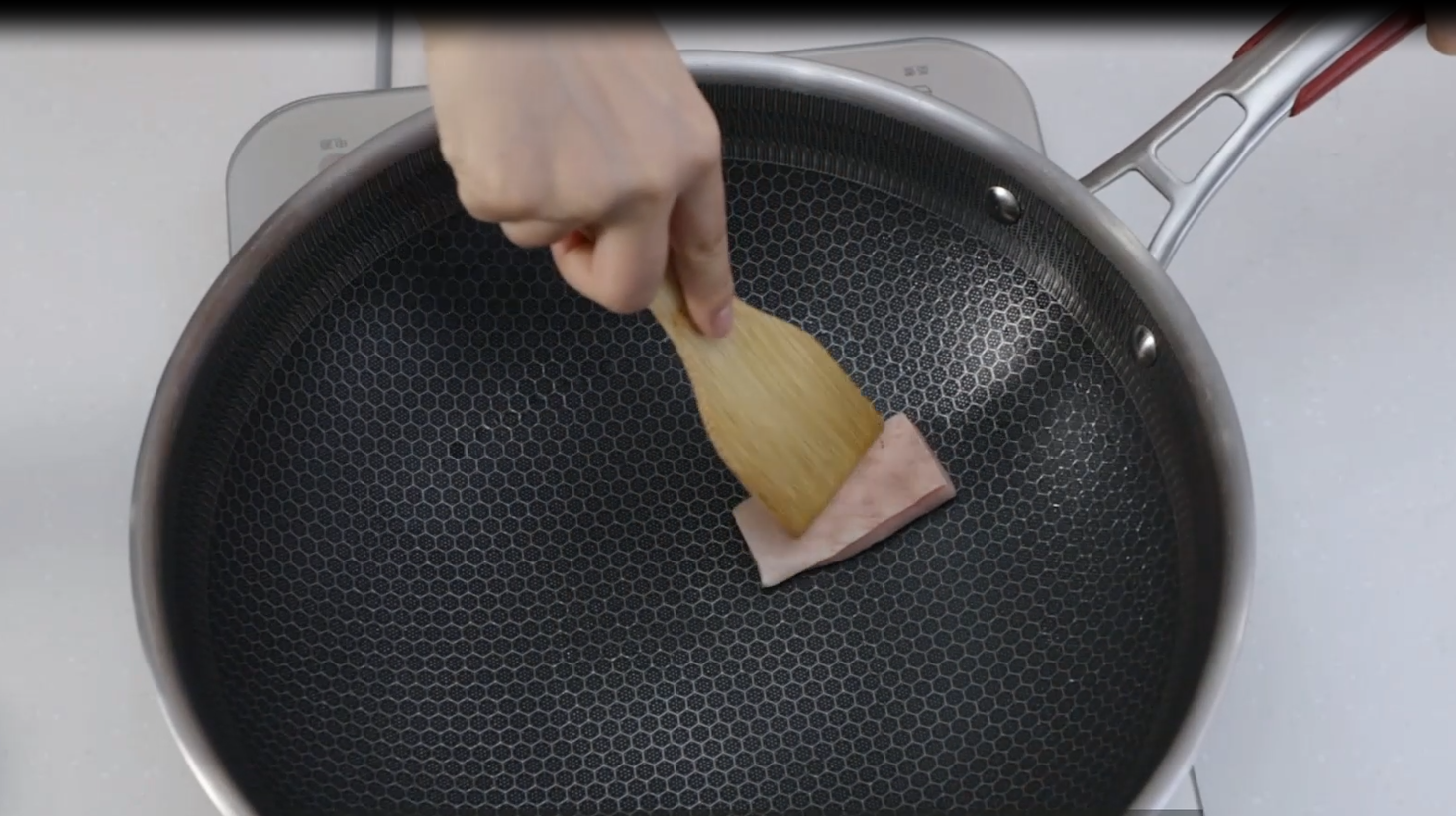 2400a8deff7b546541db.png