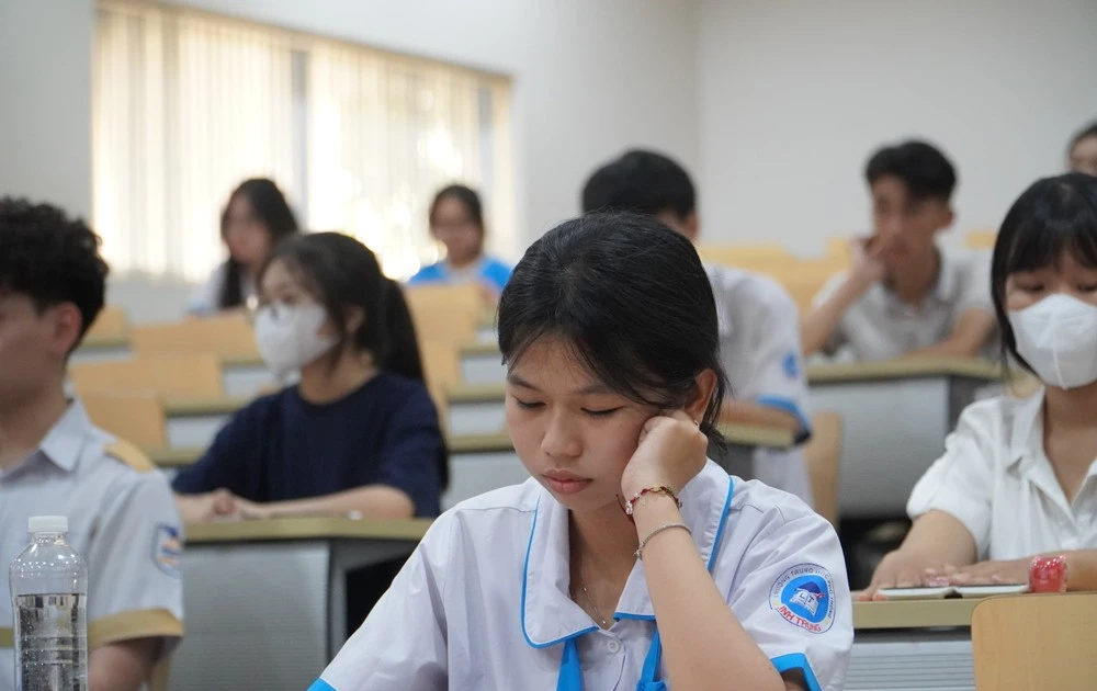 TP.HCM sắp tổ chức thi thử tốt nghiệp THPT ngày 26-28/5, hơn 100K học sinh chuẩn bị vào cuộc
