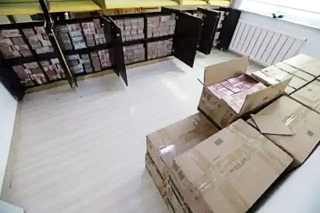 24cf7d0490f43334dd5b.jpg