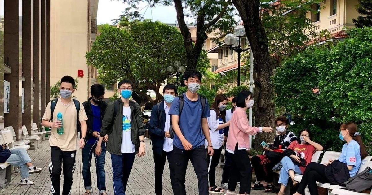 ĐH KHTN TP.HCM mở cửa xét tuyển đặc biệt: Cơ hội cho team bị ảnh hưởng dịch và ai muốn thi ĐGNL đợt 2 nè!