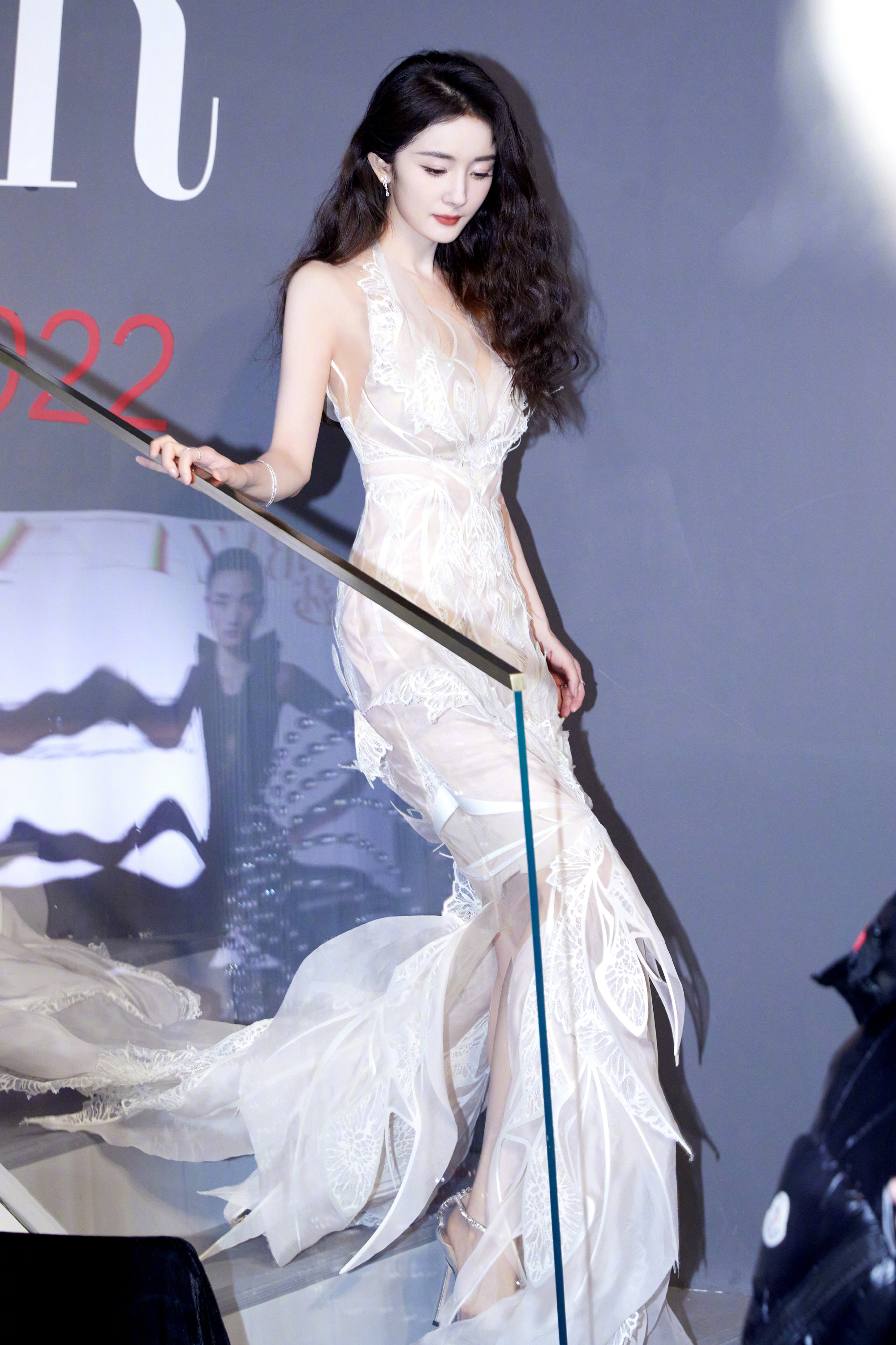 25aed71c00e012cb4078.jpg