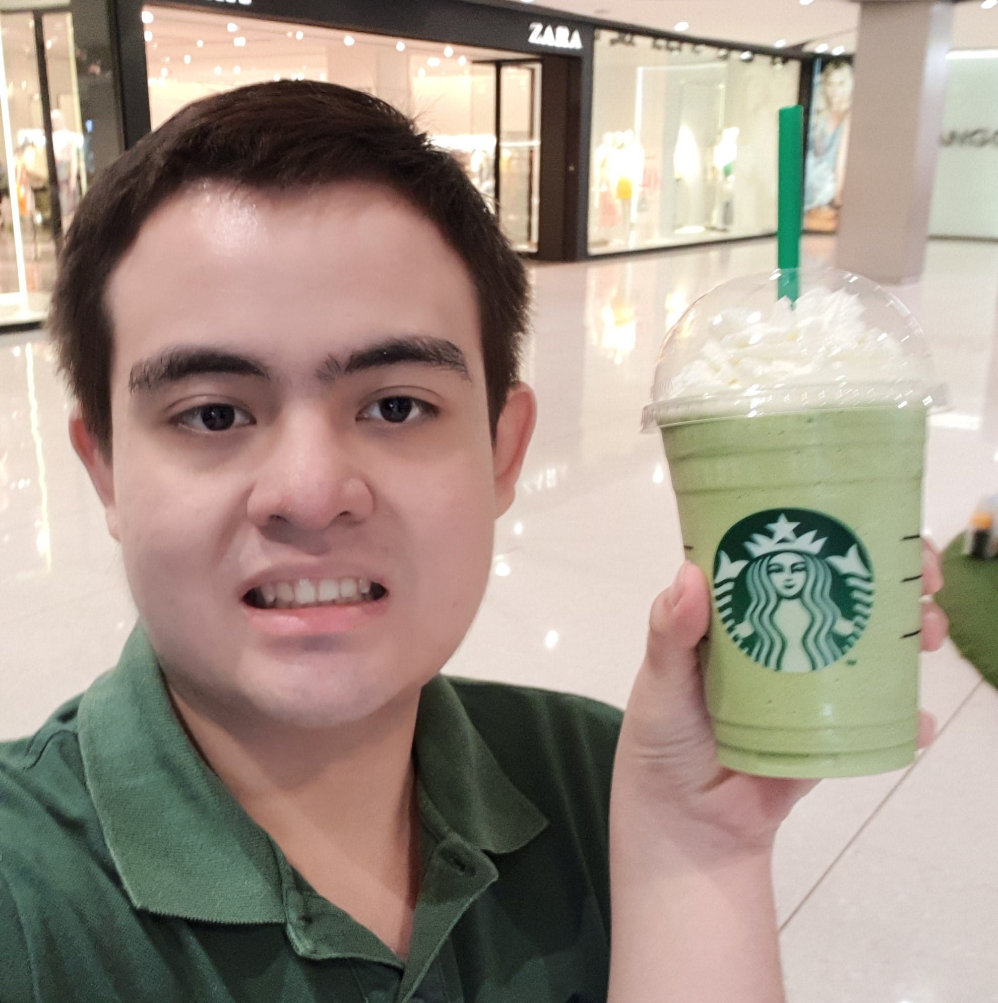 25f9fce648100bb2a111.jpg
