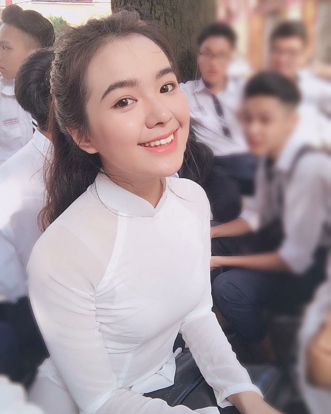 260fe0a9567749bbab0e.jpg
