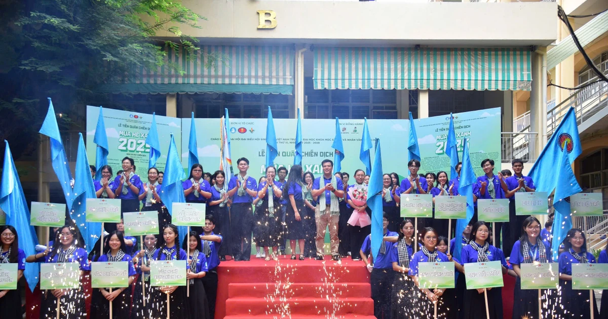 Sinh viên Nhân Văn ra quân 'Mùa Hè Xanh': Hành trình cống hiến và trưởng thành chính thức khởi động rồi nè!