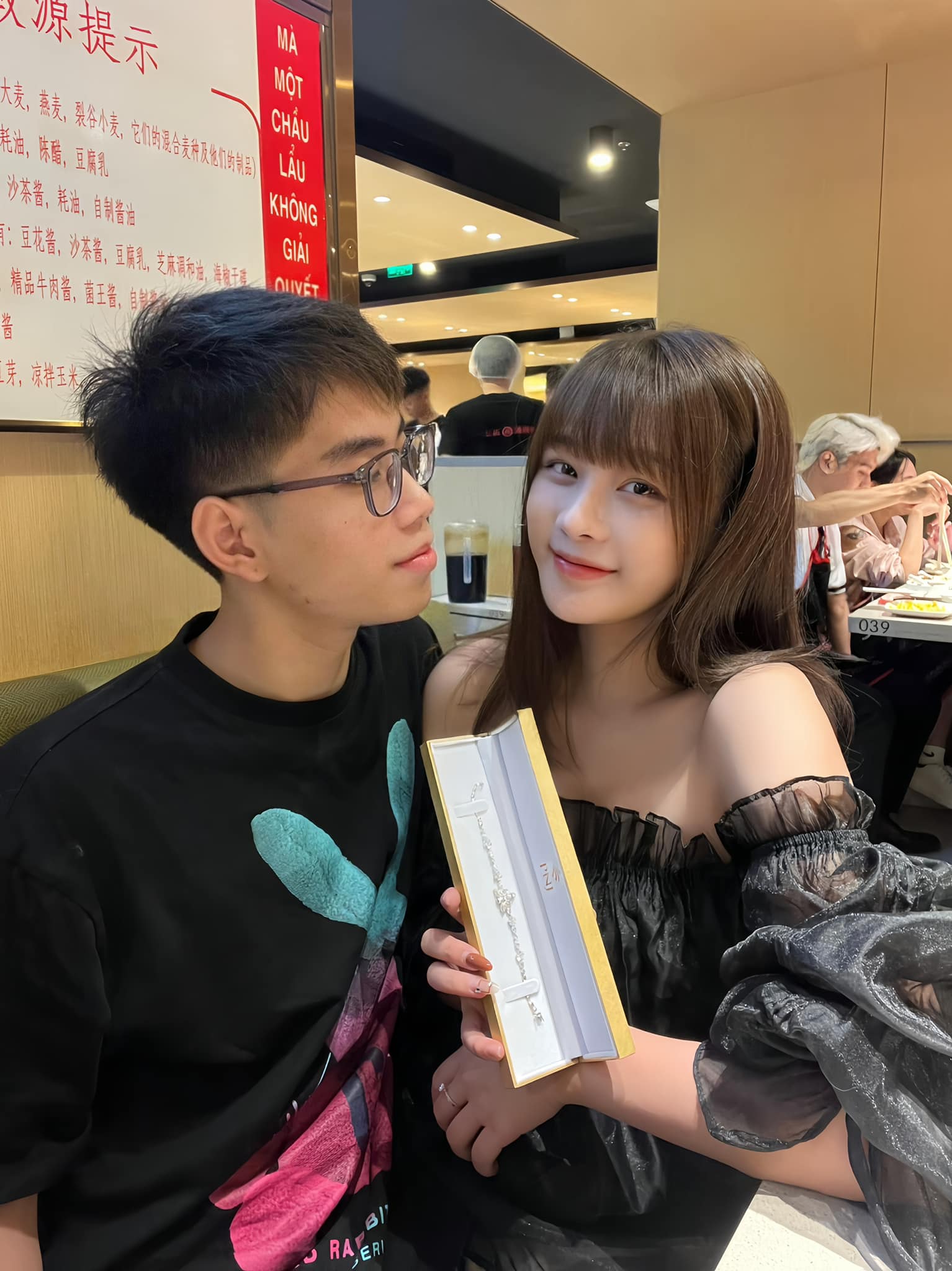 2758aa4af567cfaa254f.jpg