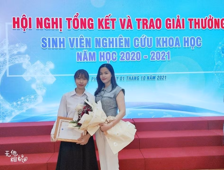 276a34d404be62350877.jpg