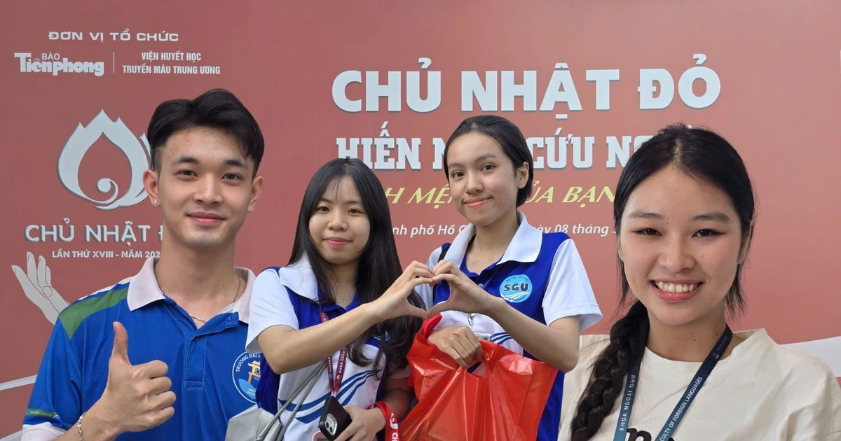 Sinh viên hiến máu tại Chủ Nhật Đỏ 2026: Hành động nhỏ nhưng mang tính lan tỏa cao