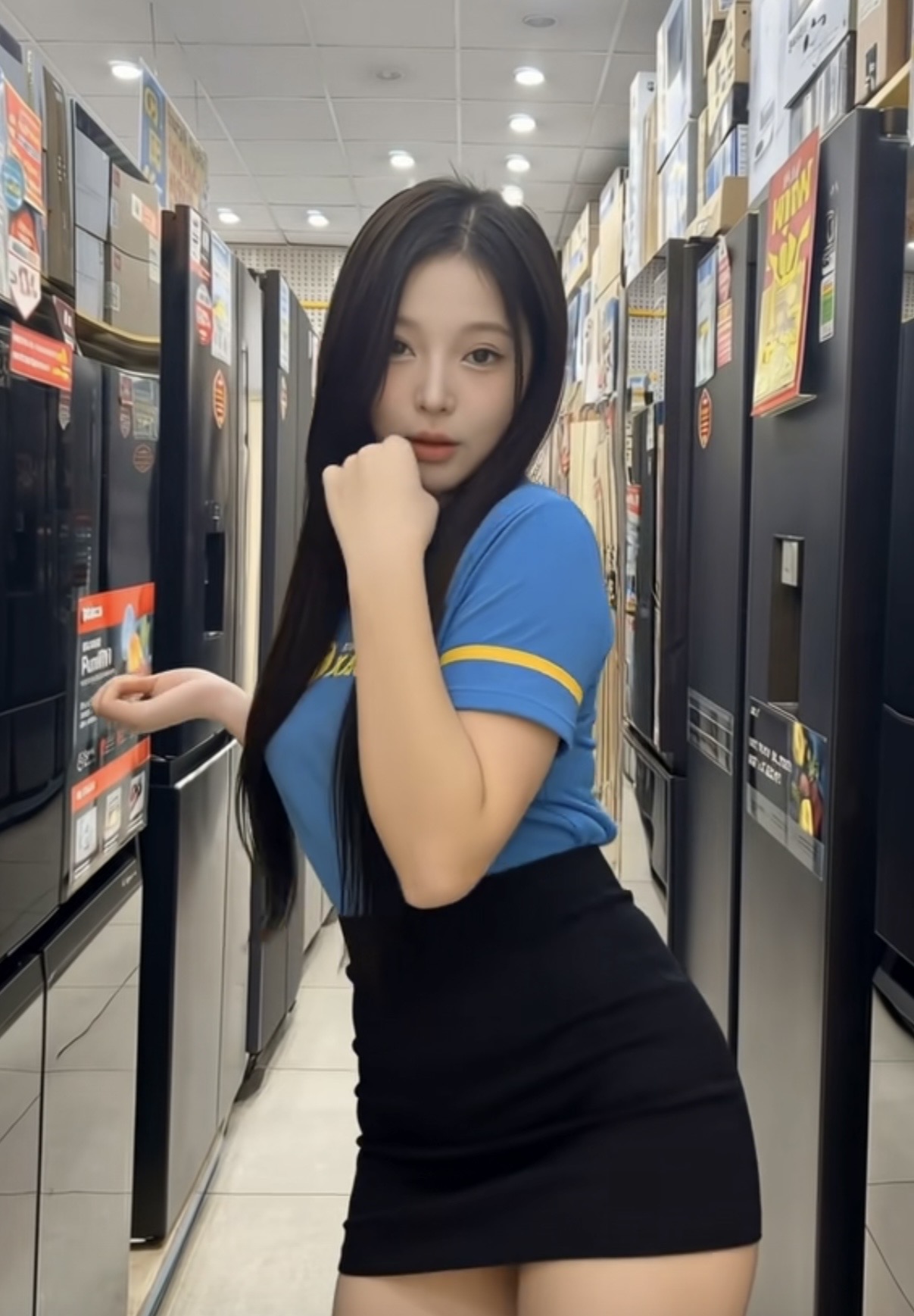 296fd2fb772759f7c28f.jpg