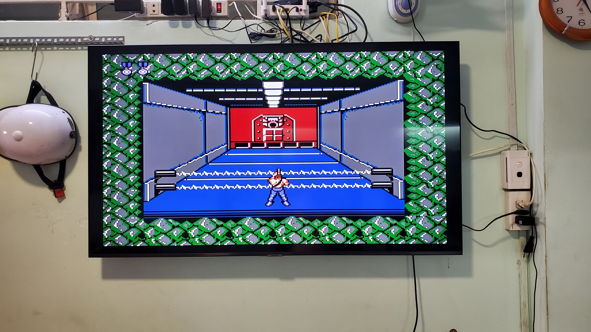 Mùa Covid mắc kẹt Sài Gòn ăn Tết, lôi ngay game huyền thoại ra "cày" cho hả gan