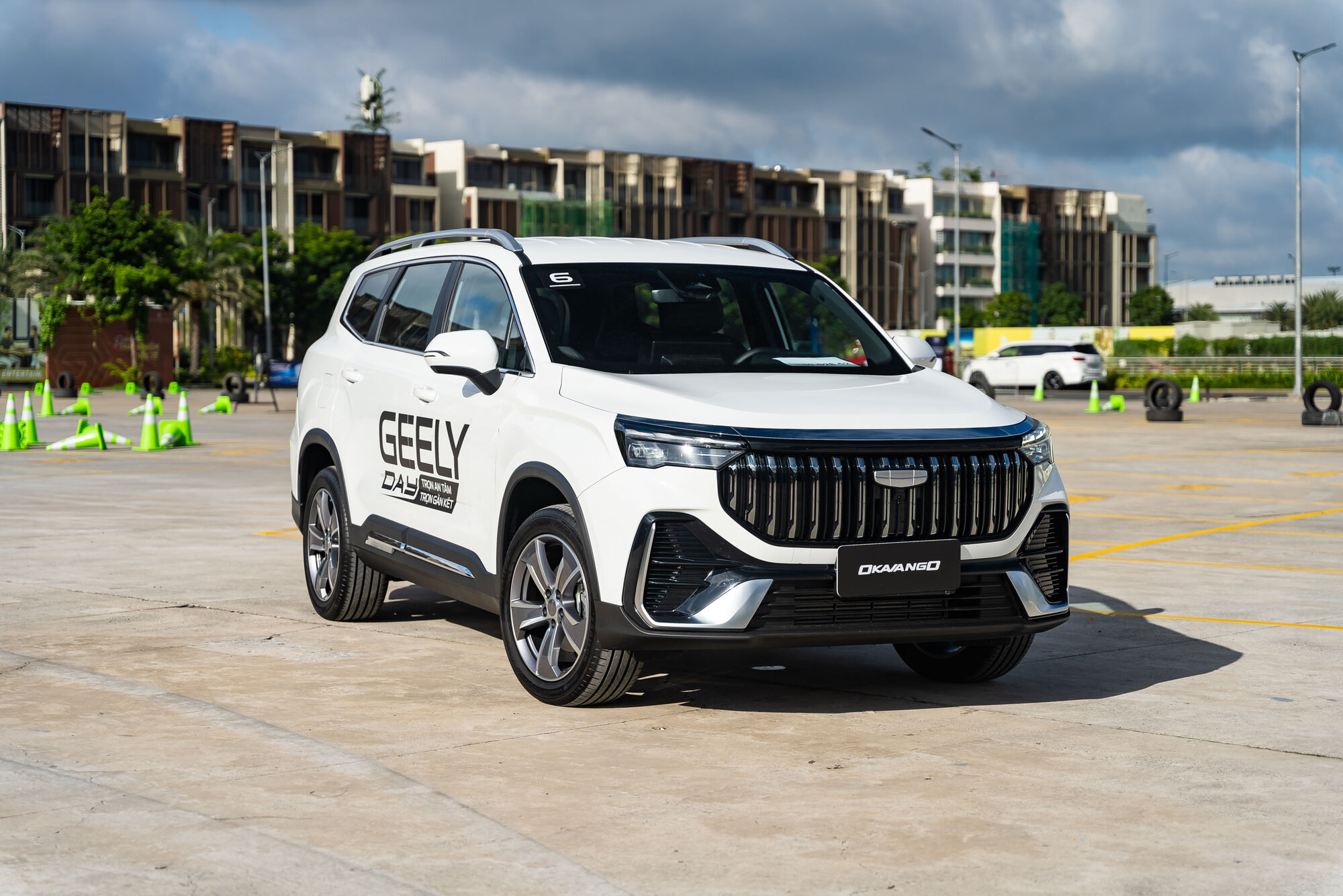 Geely Okavango - "Ngầu xịn" giá chỉ từ 739 triệu, trang bị "xịn sò" nhất phân khúc