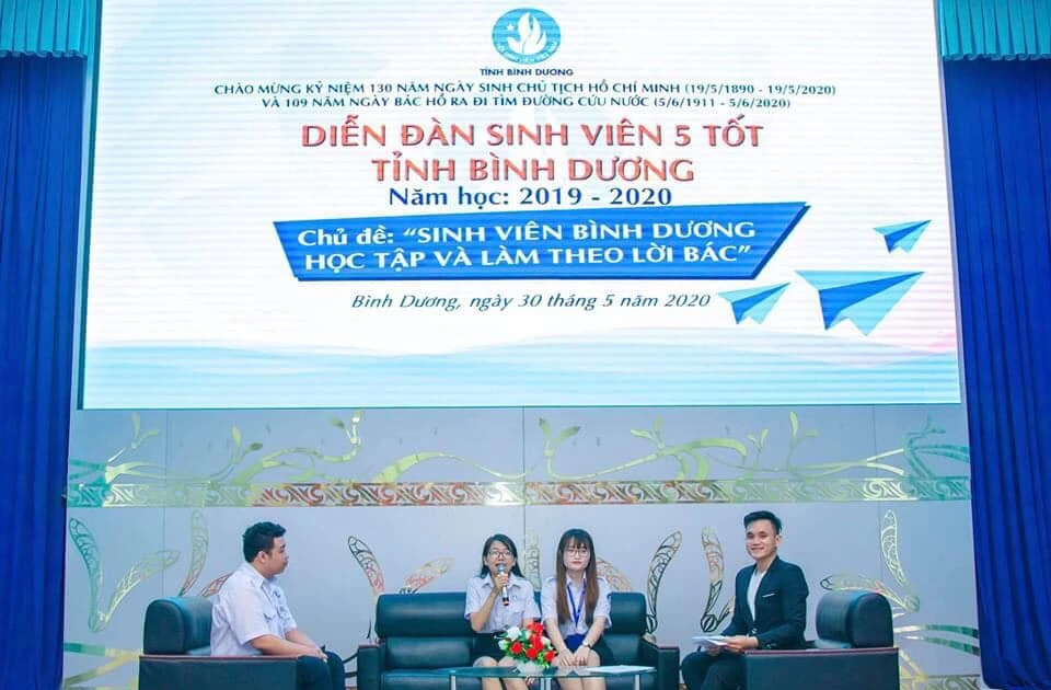 Sinh viên Bình Dương cùng nhau học tập và làm theo lời Bác – vibe tích cực quá trời!