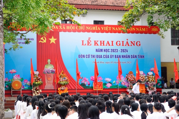 2de40a5cce61b8096e96.jpg
