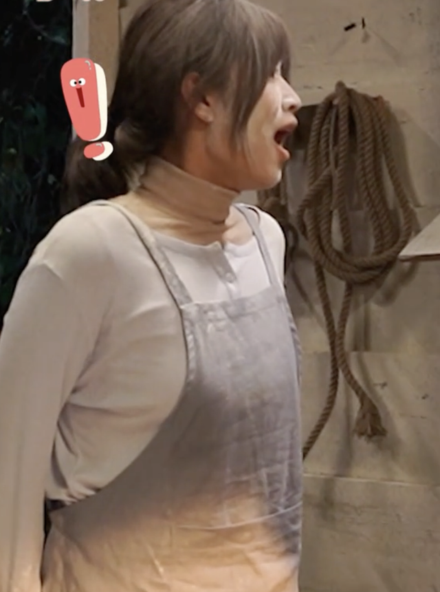2ee294ec4a74bd31a6c4.png