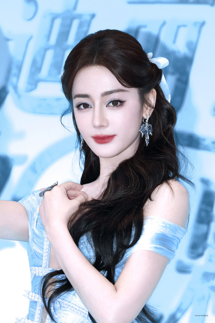 2face2b9fc3035fe6c25.jpg