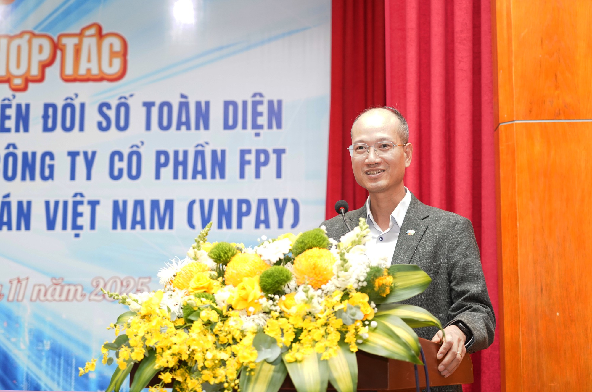 3005367d89dedcf0ab04.jpg