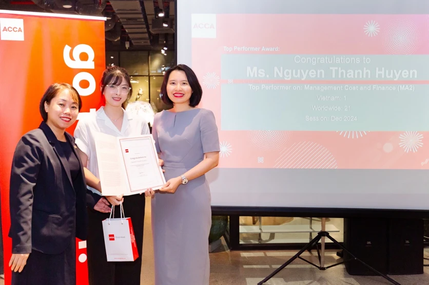 Nữ sinh ĐHQG Hà Nội top đầu ACCA: Hành trình chinh phục ước mơ giảng viên của cô nàng GPA 3.9