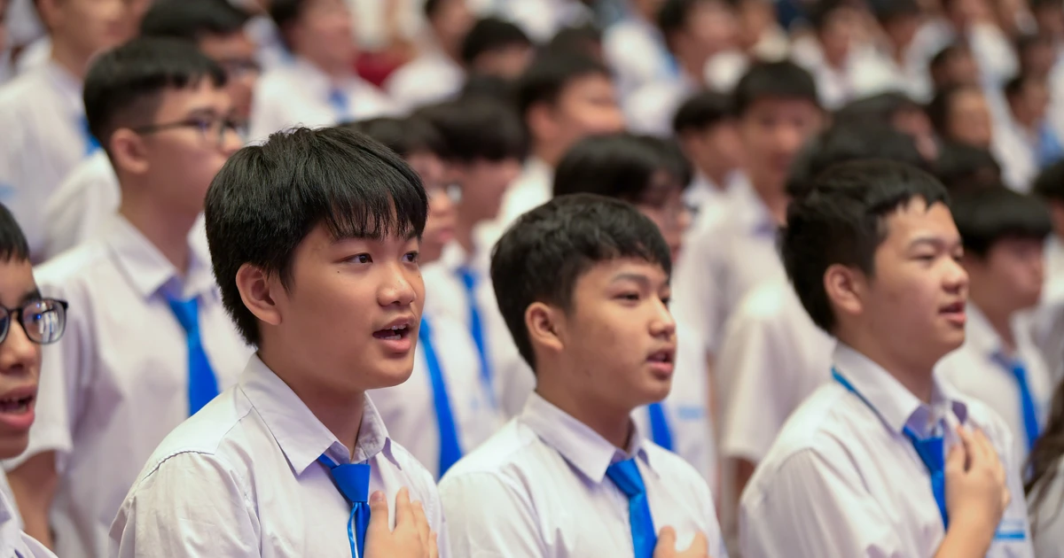 Ký ức vàng của những thầy cô "thắp lửa" tri thức