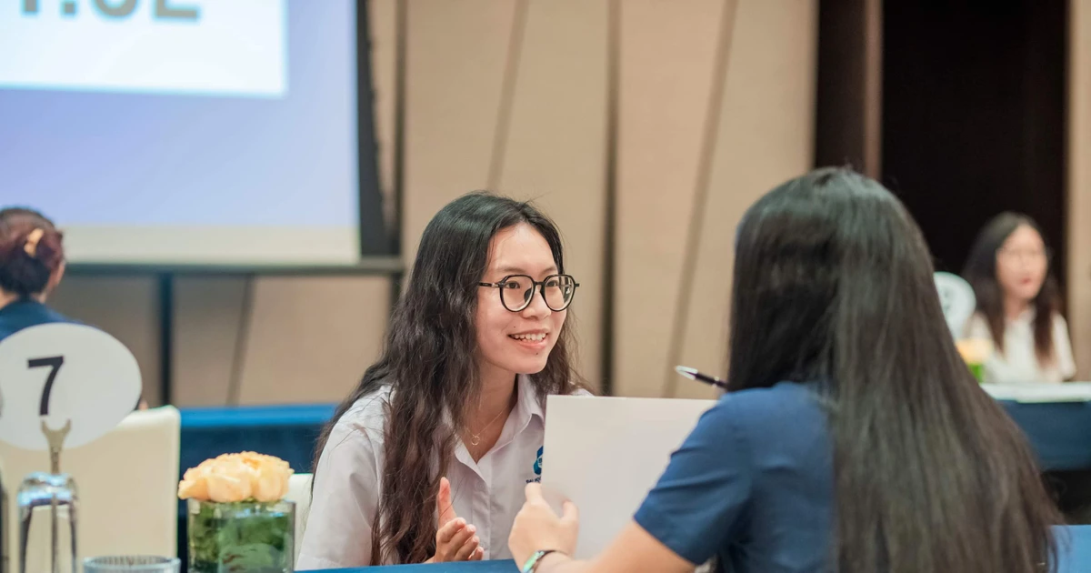 Nữ sinh Bách Khoa với 9.16 điểm GPA và bảng thành tích "xịn sò" khiến ai cũng phải trầm trồ